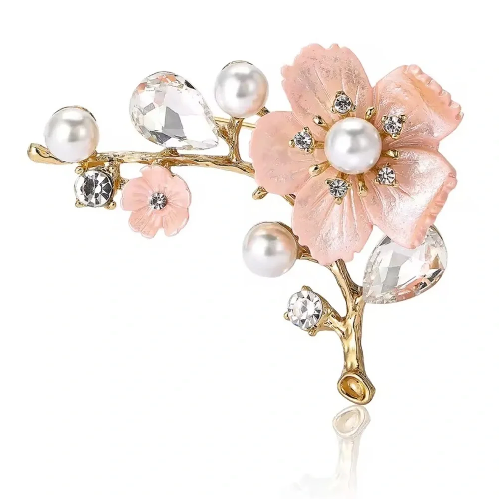 Stunning Blush Pink Floral Brooch ✨ Pearl Crystal Luxury Pin